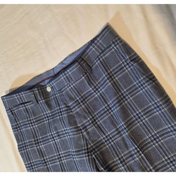 Tommy Hilfiger Blue Plaid Suit Mens 42L Pants Are 34/32 - Picture 5 of 6